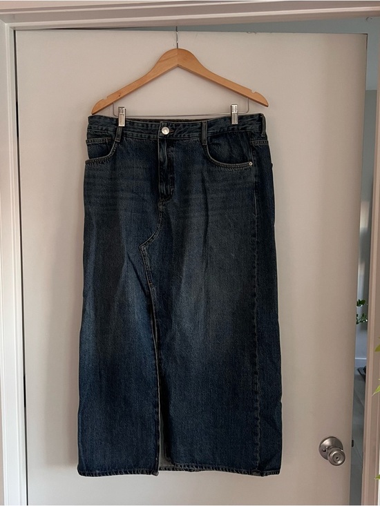 Zara Dresses & Skirts - Zara Denim Midi Skirt Dark Wash High Waisted XL